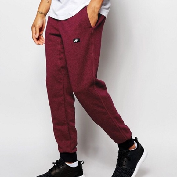 nike aw77 cuffed sweatpants